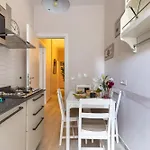 Domvs Clelia 2 Bedrooms Apartament Rzym