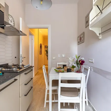 Domvs Clelia 2 Bedrooms Apartament Rzym